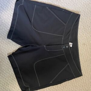 Women’s Aventura board shorts